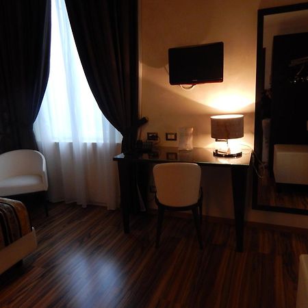 Hotel Nazionale Φεράρα Δωμάτιο φωτογραφία