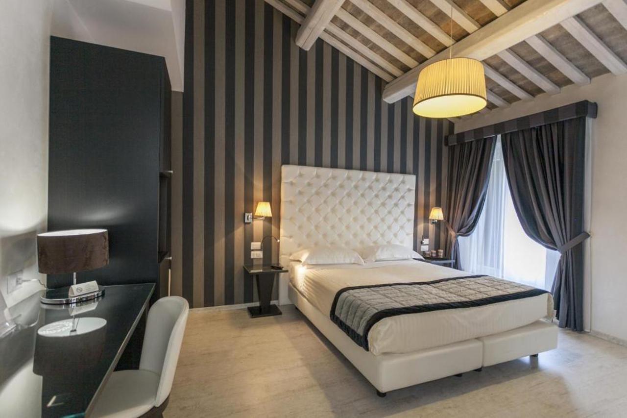 Hotel Nazionale Φεράρα Εξωτερικό φωτογραφία